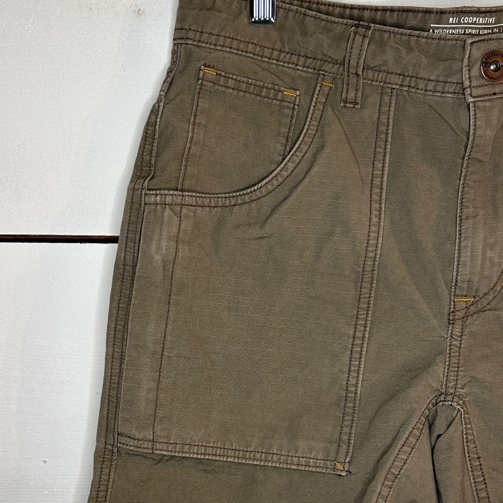 REI Cooperative Men’s Trailsmith Cargo Shorts - Picture 3 of 11